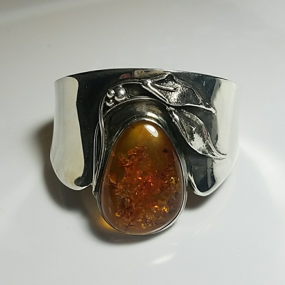 ARTISAN Antique ArtNouveau Baltic Amber Cuff